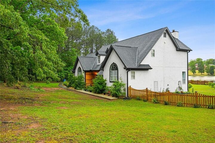 Property Photo:  1229 Park Place Drive  GA 30236 