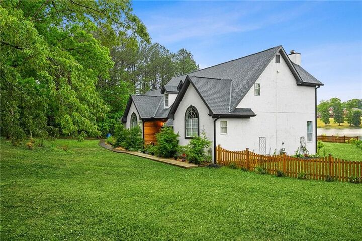 Property Photo:  1229 Park Place Drive  GA 30236 
