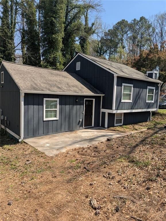 Property Photo:  957 Hemingway Road  GA 30088 
