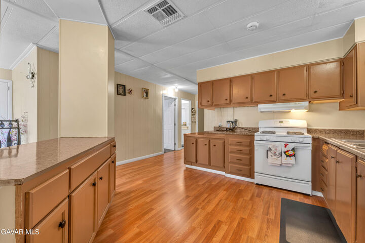 Property Photo:  3300 15th Street Spc 275  CA 93560 