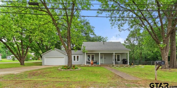 Property Photo:  418 O'Hara  TX 75140 