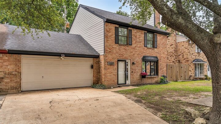 Property Photo:  9207 Barr Circle  TX 77080 