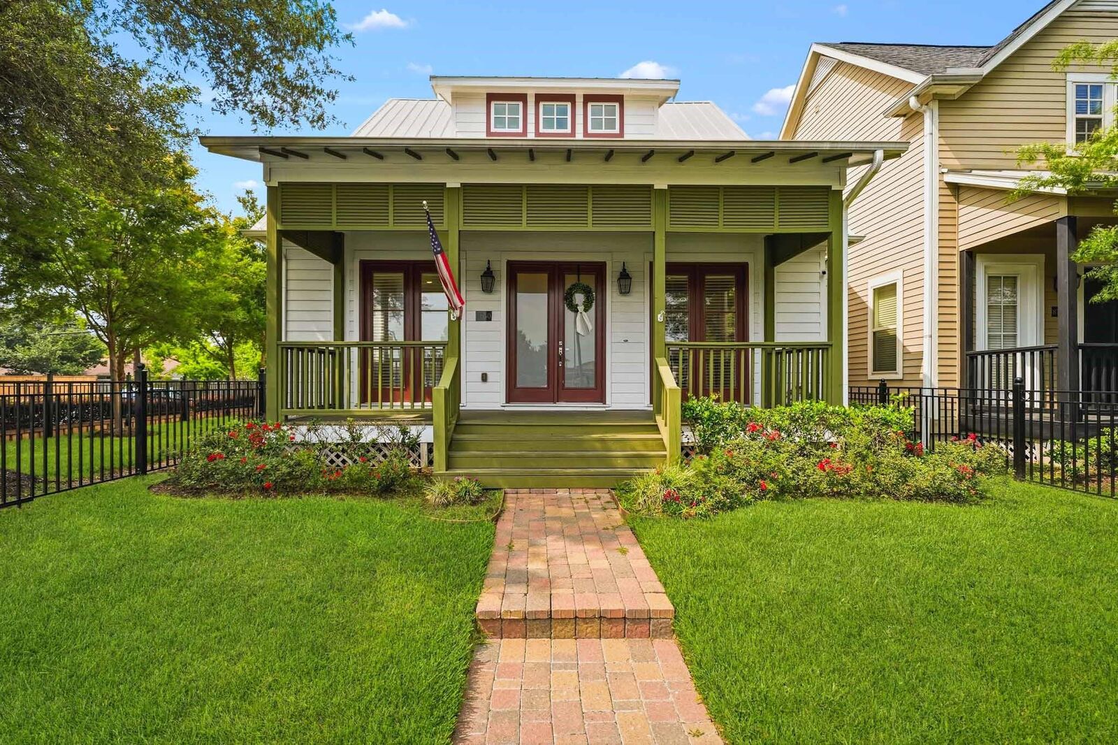 Property Photo:  8760 Kempwood Drive  TX 77080 