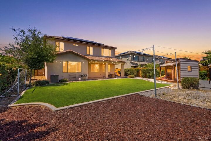 Property Photo:  470 Daphne Lane  CA 93245 