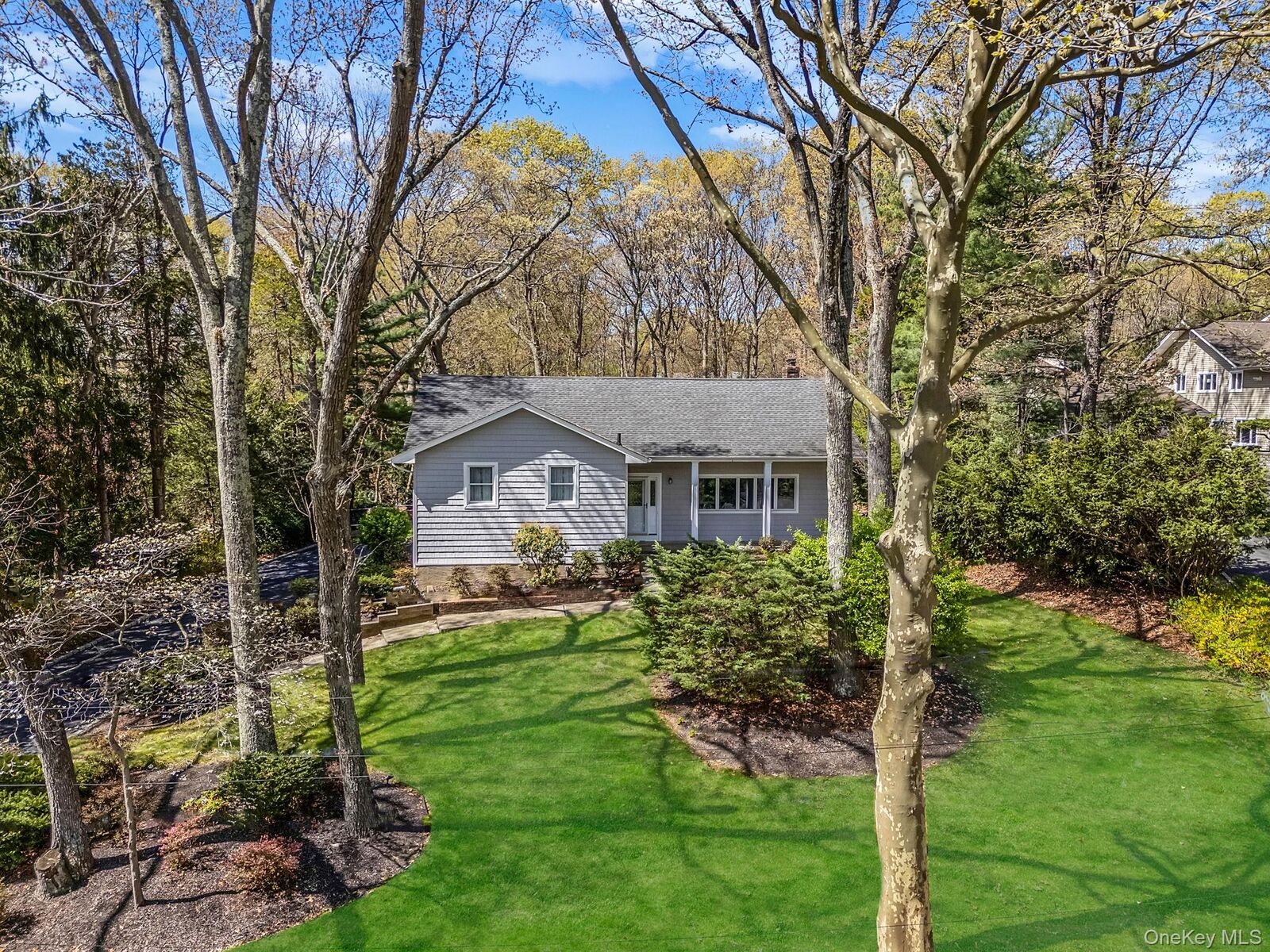 Property Photo:  7 Carriage Court  NY 11746 