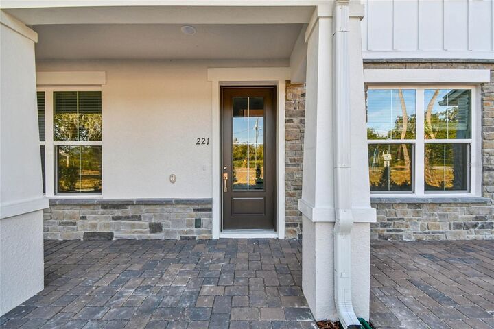 Property Photo: 221 Pasquala 18 FL 32765