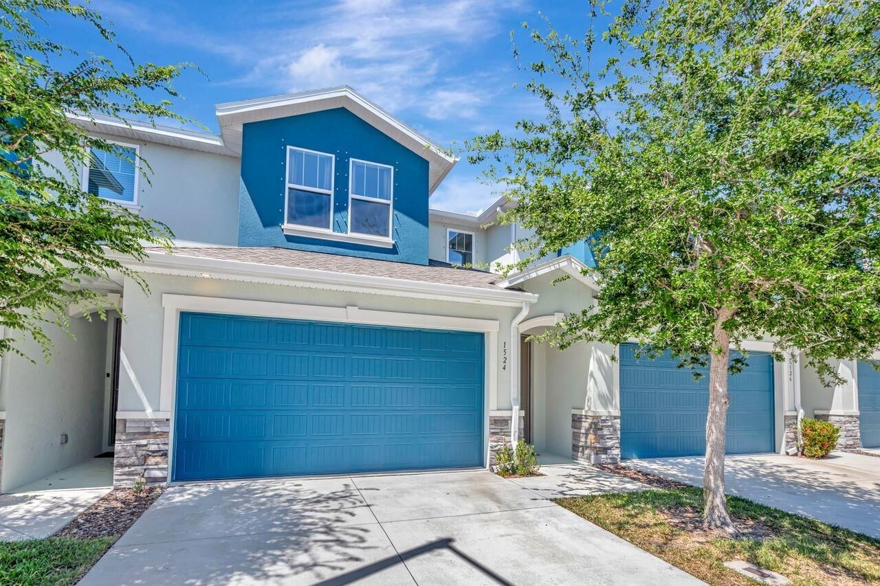 Property Photo:  1524 Blue Sea Street  FL 33756 