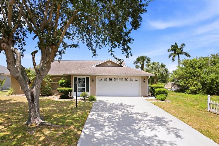Property Photo: 1299 Tripoli Street FL 34286