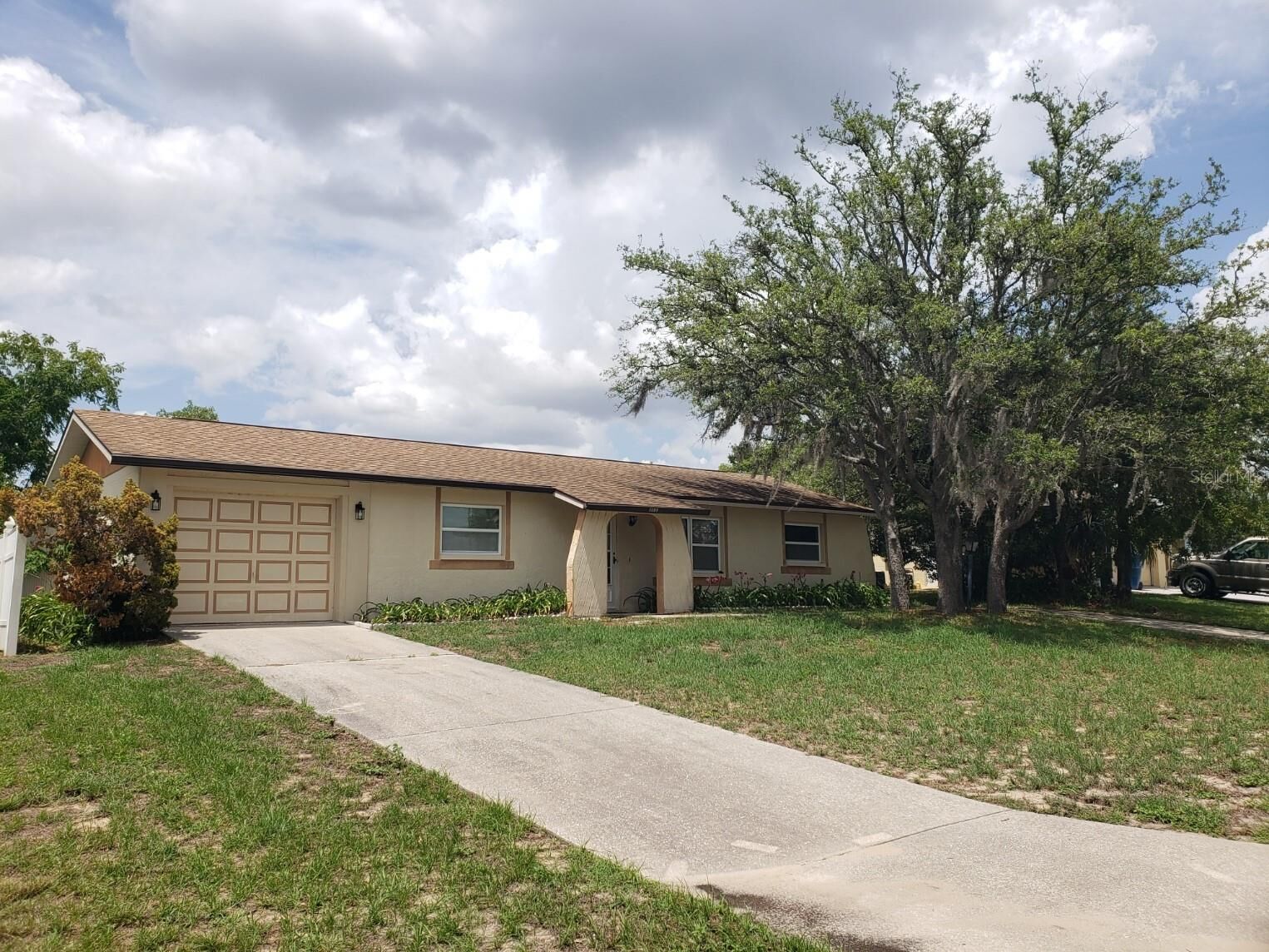 Property Photo: 11031 Heathwood Avenue FL 34608
