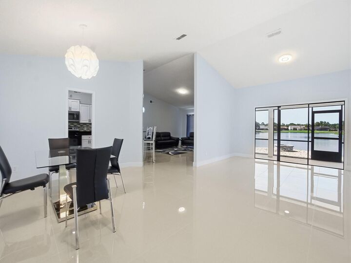 Property Photo: 14712 Eagles Crossing Drive FL 32837