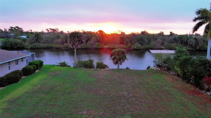 Property Photo:  3190 Lake View Boulevard  FL 33948 