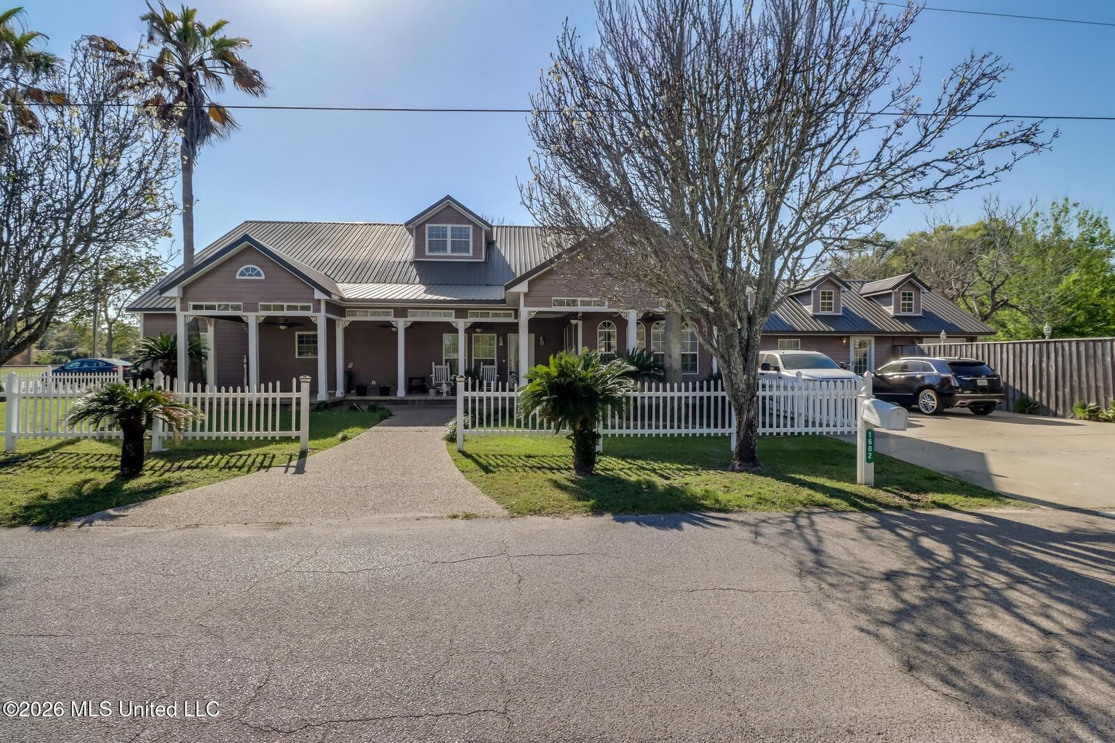 Property Photo:  1602 E Railroad Street  MS 39501 