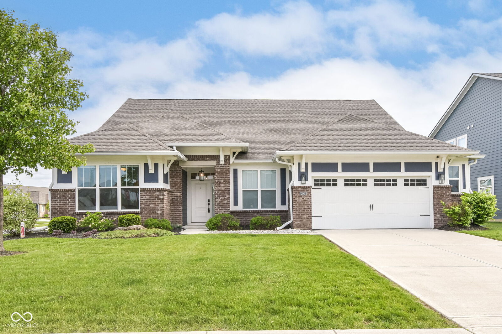 Property Photo:  2061 Mobley Drive  IN 46074 