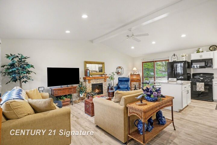 Property Photo:  5430 S Pine Street  MI 48612 