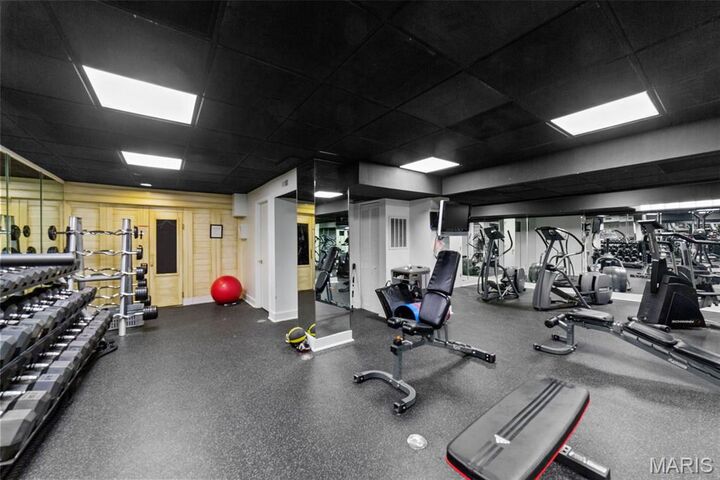 Property Photo:  7741 Kingsbury Boulevard 22  MO 63105 