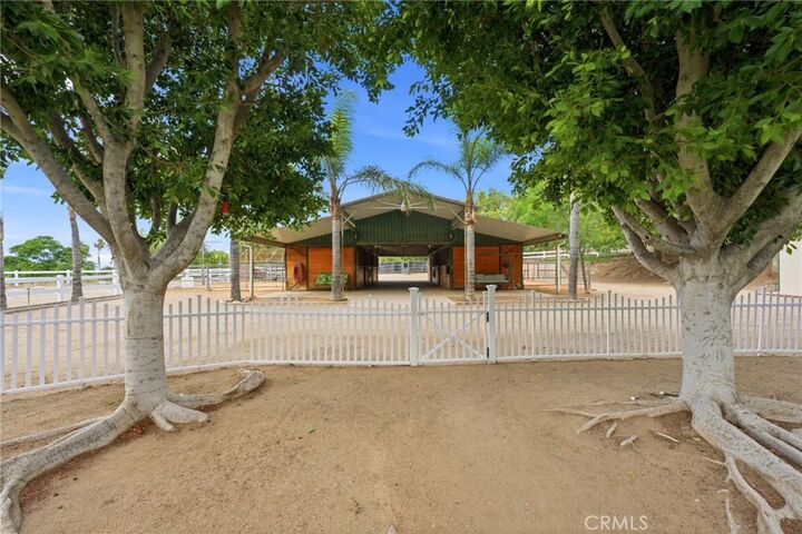 Property Photo:  235 Gulfstream Lane  CA 92860 