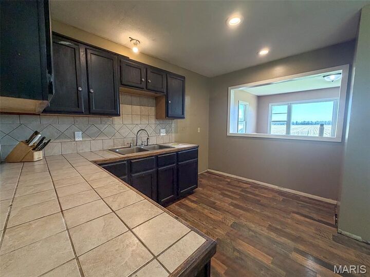 Property Photo: 17251 County Road 214 MO 63730