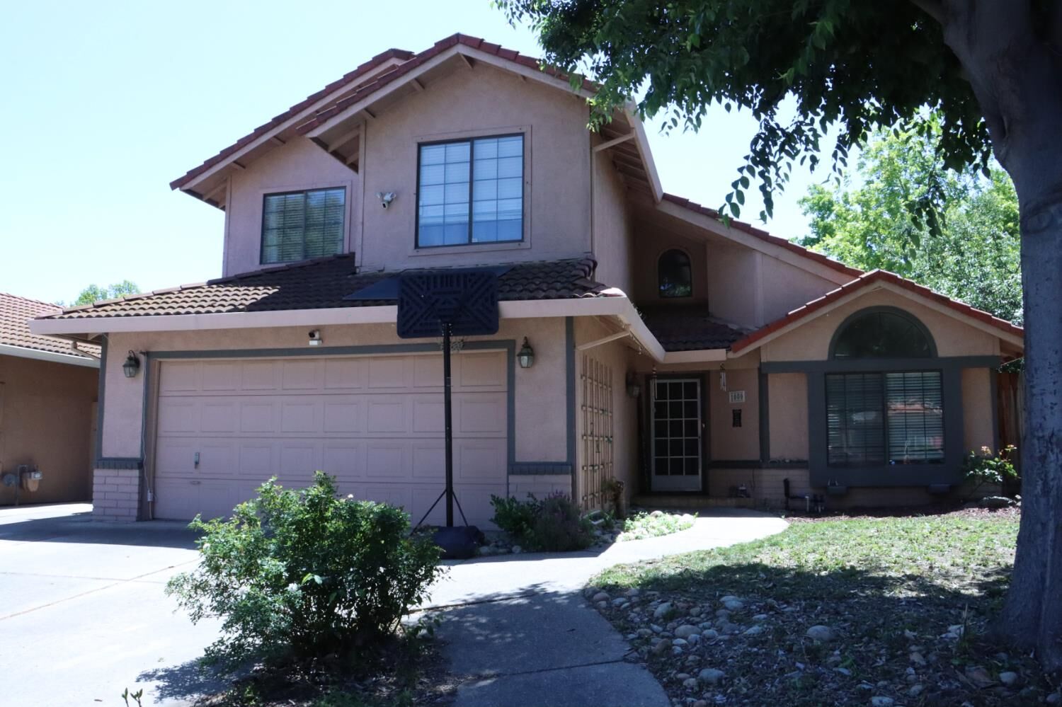 Property Photo:  1000 Narvik Lane  CA 95350 
