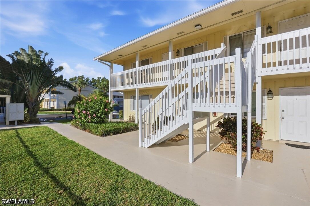 Property Photo:  4607 Bayshore Drive K5  FL 34112 