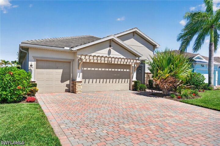 Property Photo:  14746 Nautilus Place  FL 34114 