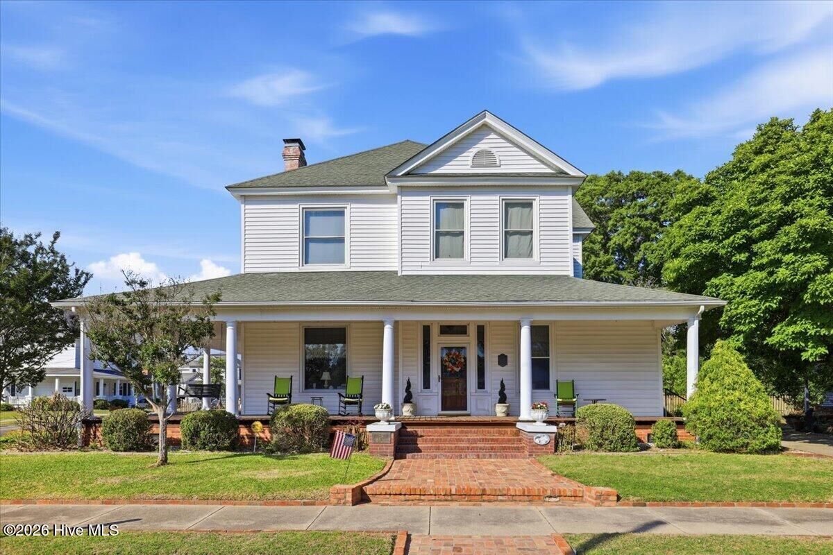 Property Photo:  218 W College Street  NC 28365 