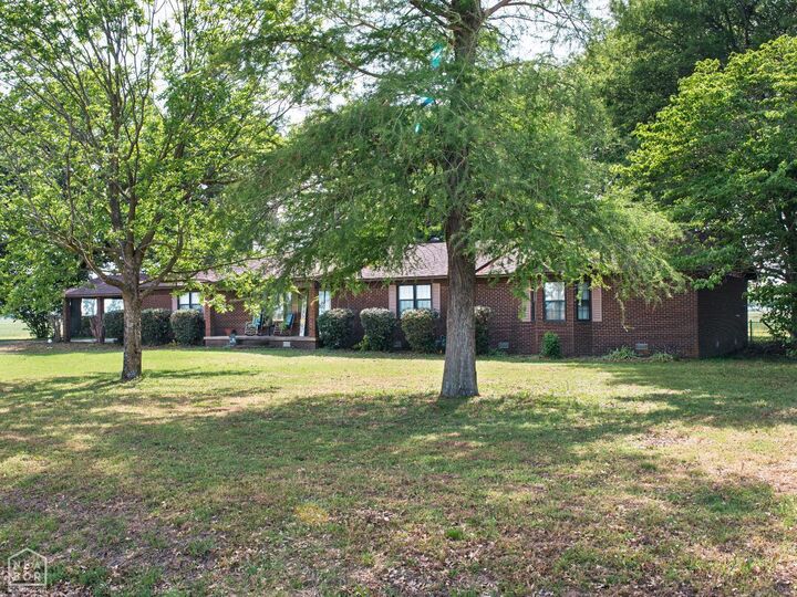 Property Photo:  1607 S Main St  AR 72438 