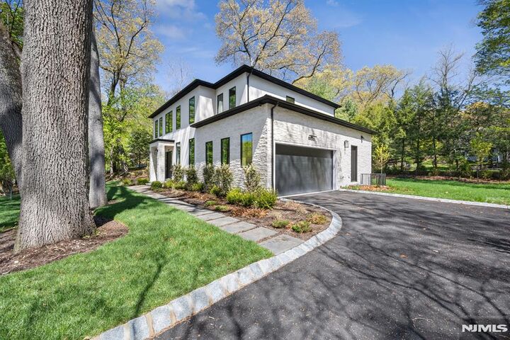 Property Photo:  242 Hardenburgh Avenue  NJ 07627 