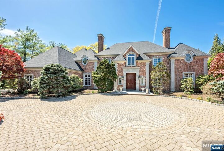 Property Photo:  366 E Madison Avenue  NJ 07626 