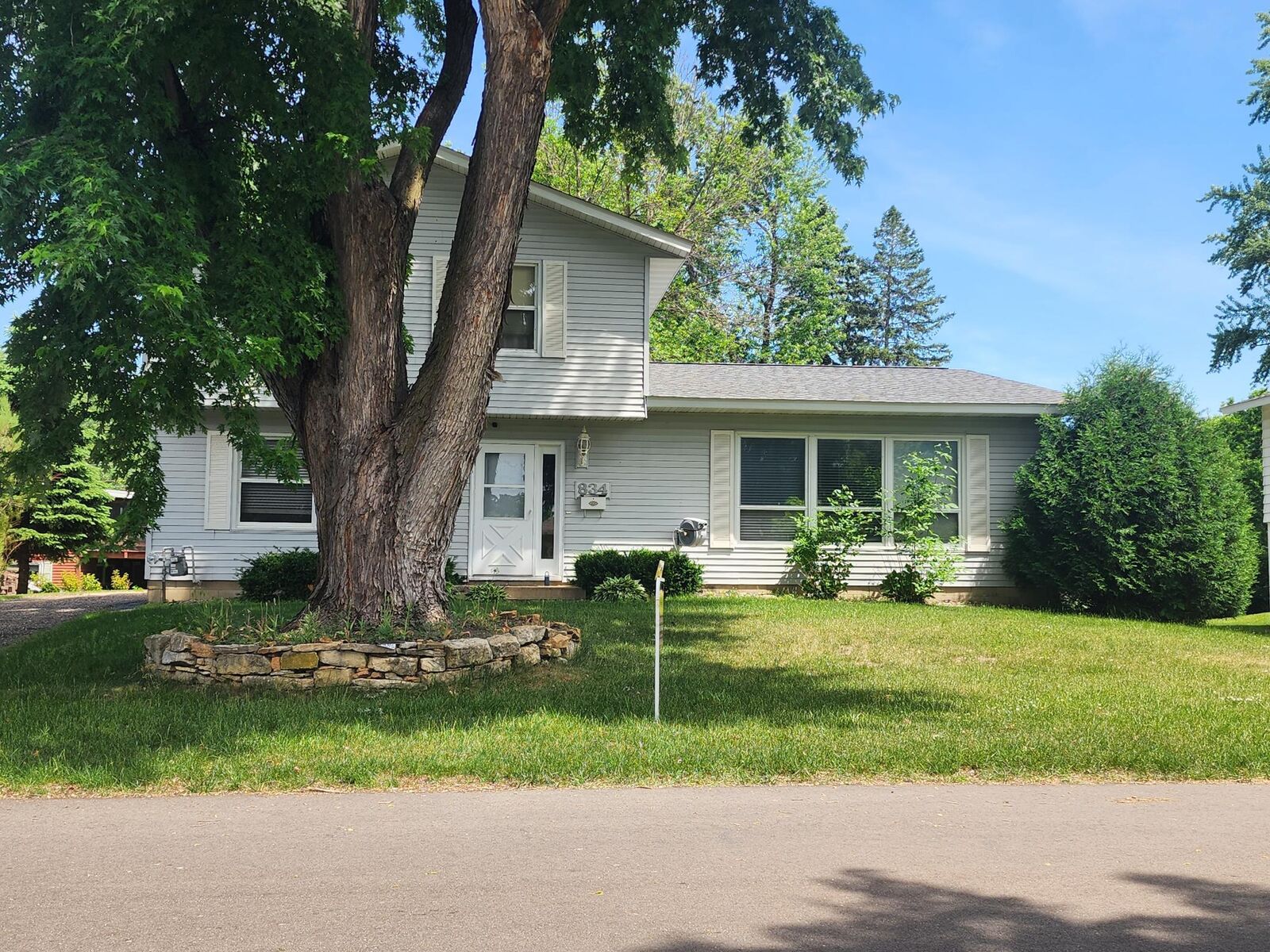 Property Photo:  834 13th Avenue SE  MN 55904 