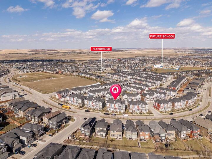 Property Photo: 496 Nolan Hill Boulevard NW AB T3R 0Y1