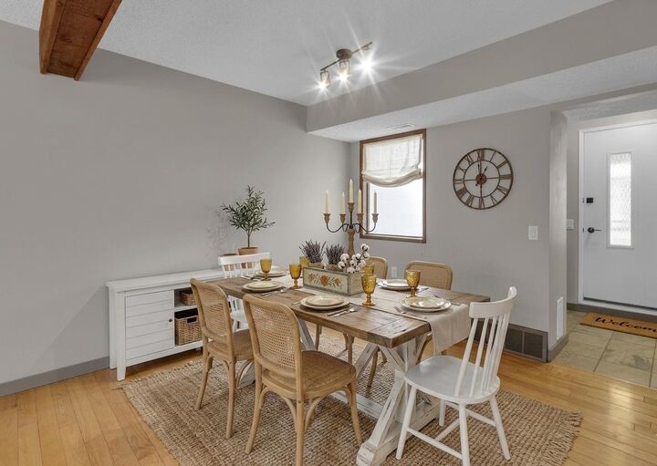 Property Photo:  2520 Palliser Drive SW 1808  AB T2V 4S9 