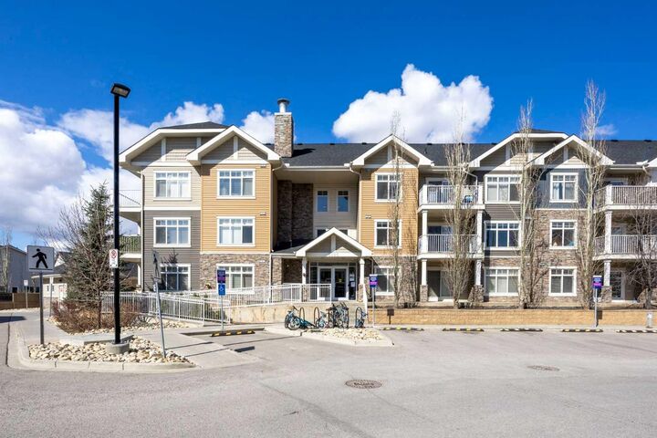 155 Skyview Ranch Way NE 5209 — photo 1
