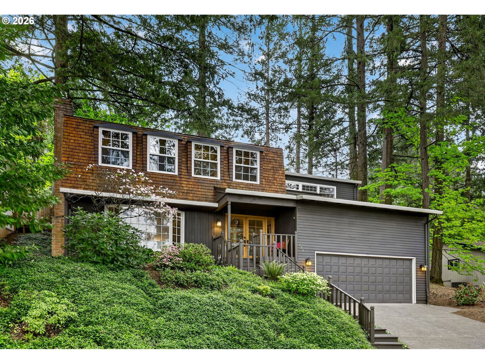 Property Photo:  137 Del Prado St  OR 97035 