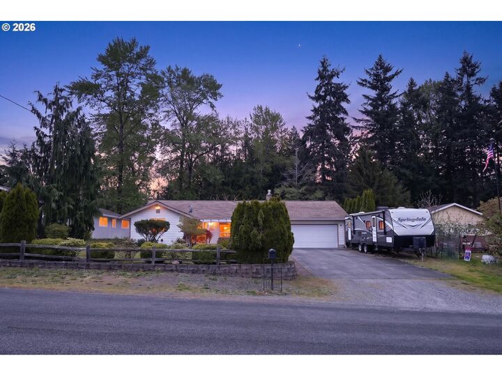 Property Photo:  10609 134th Ave E  WA 98374 