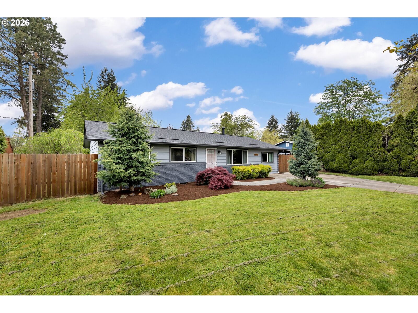 Property Photo: 10312 SE 10th St WA 98664