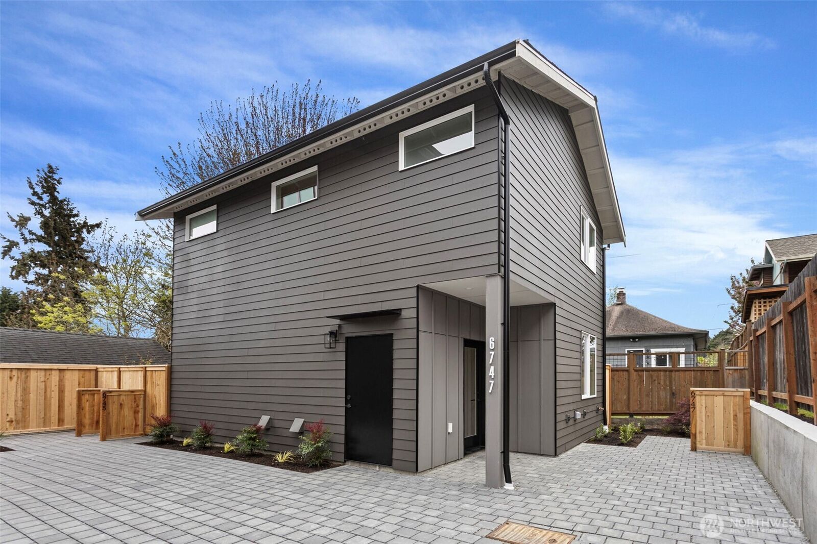 Property Photo:  6747  Earl Avenue NW  WA 98117 