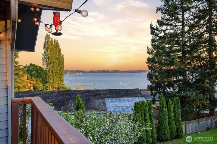 Property Photo:  115 S 214th Street  WA 98198 