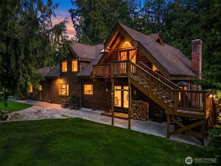 Property Photo:  20816 SE 222nd Street  WA 98038 