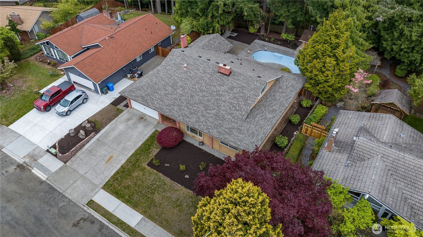 Property Photo:  2611  35th Avenue SE  WA 98374 