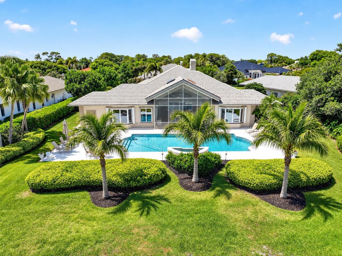 Property Photo: 6711 SE Barrington Drive FL 34997