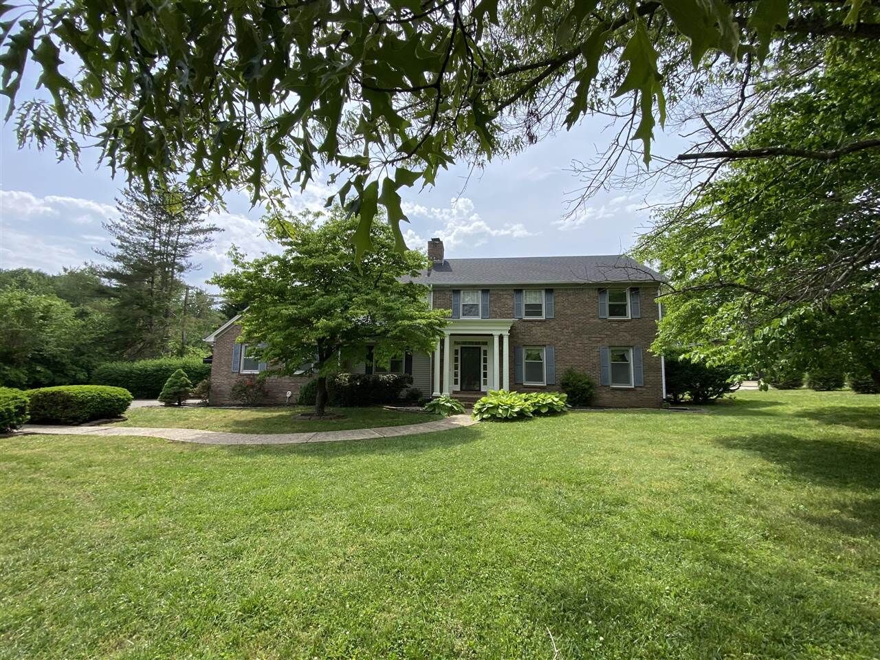Property Photo:  451 Drakesborough Drive  KY 42103 