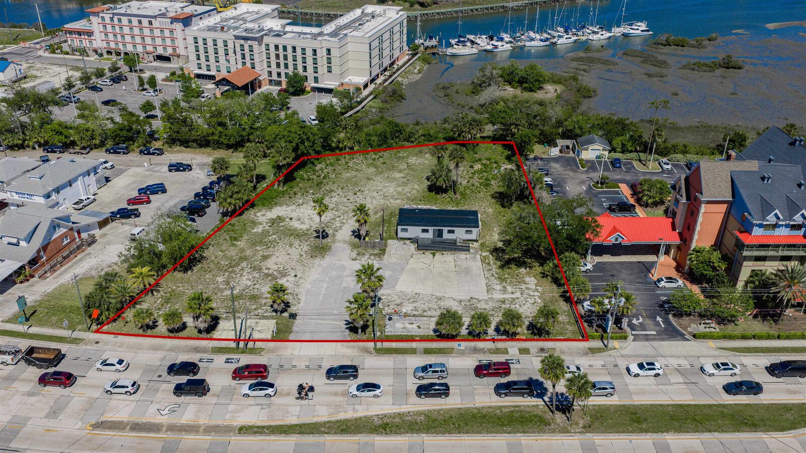 Property Photo:  303 S Ponce De Leon  FL 32084 