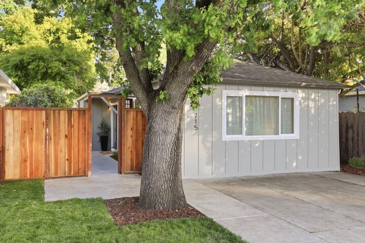 Property Photo: 715 Roosevelt Avenue CA 94061