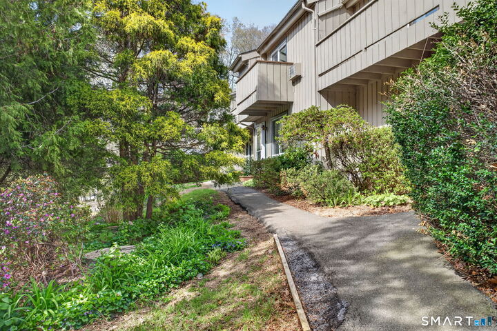 Property Photo:  44 Mohawk Trail 44  CT 06437 