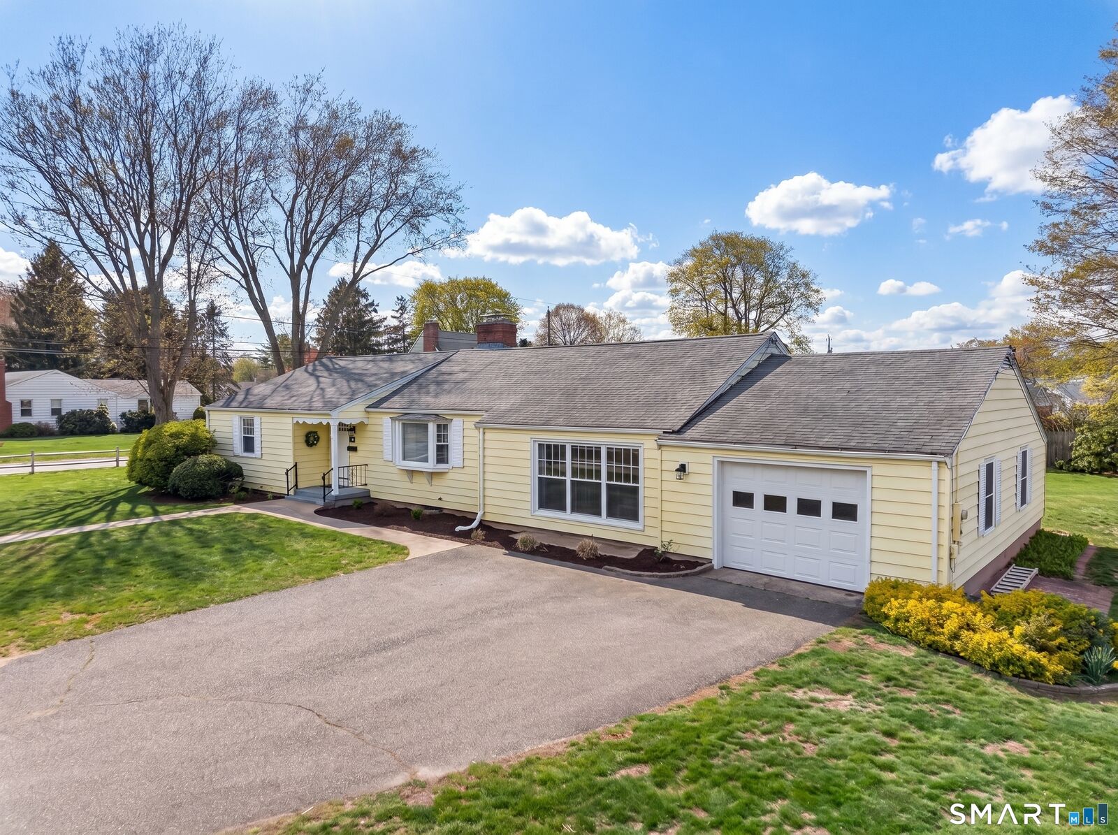Property Photo: 46 Lynde Street CT 06475