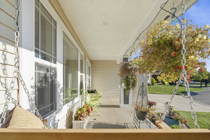 Property Photo:  3908 S Virginia Ln  WA 99206 