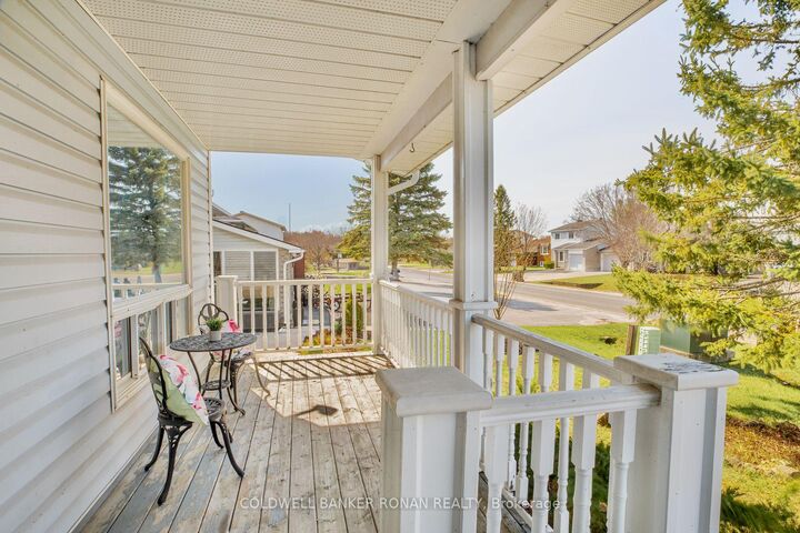 Property Photo:  15 Jennings Drive  ON L9M 1K1 