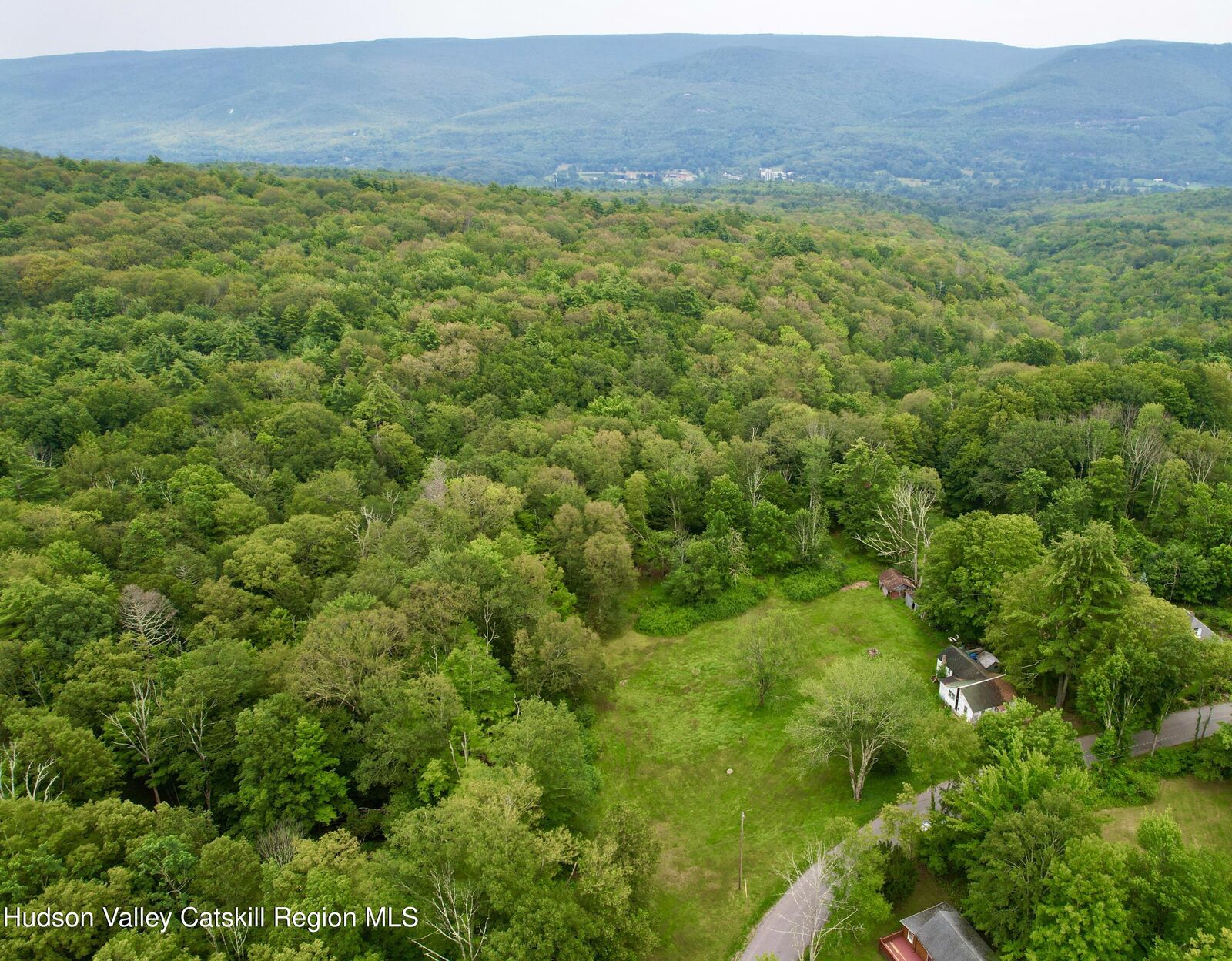 Property Photo:  595-599 Oak Ridge  NY 12428 