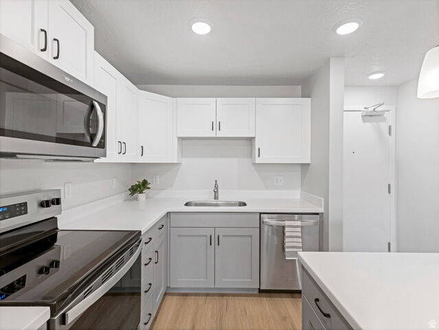 Property Photo:  1032 E 400 S 502B  UT 84102 