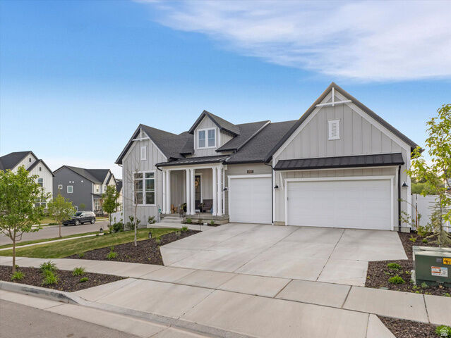 Property Photo: 1707 N Larkspur Way UT 84040